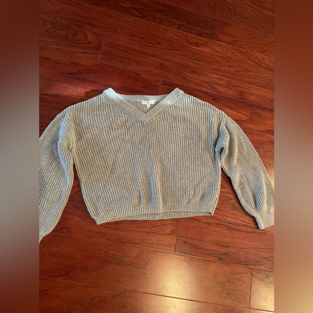 Nordstrom Gray v neck sweater